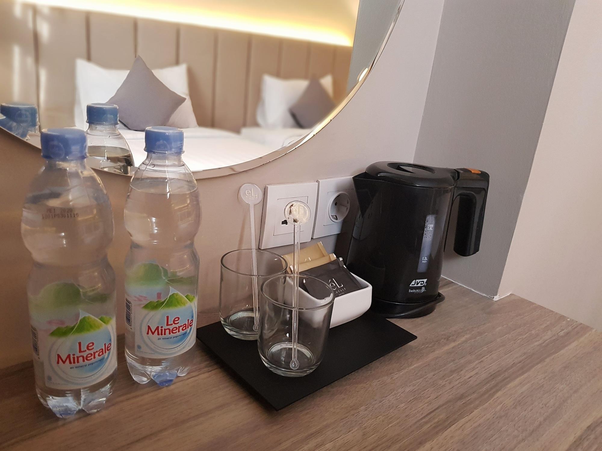 El Hotel Yogyakarta Malioboro Екстер'єр фото